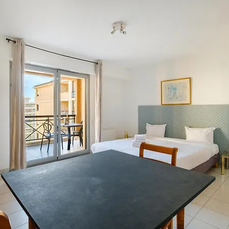 Residhotel Maupassant Апарт-отель