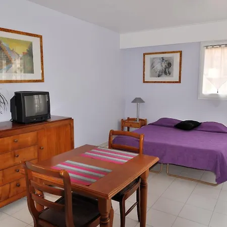 Residhotel Maupassant Aparthotel 3*