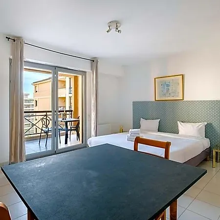 Residhotel Maupassant 3*