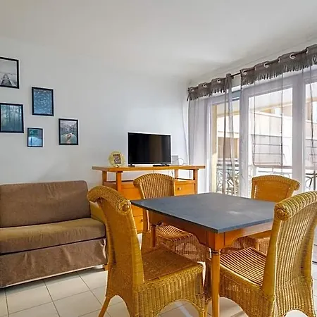Residhotel Maupassant Ξενοδοχείο με διαμερίσματα 3*