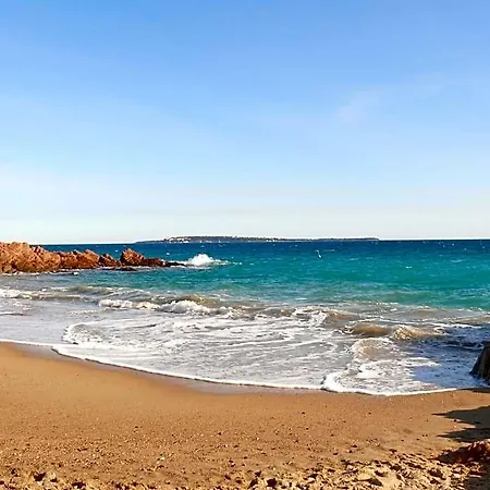 Ξενοδοχείο με διαμερίσματα Residhotel Maupassant 3*