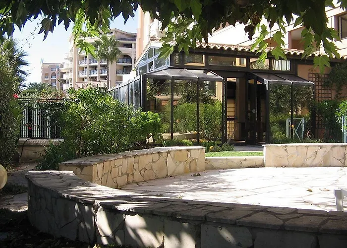 Appart hôtel Residhotel Maupassant