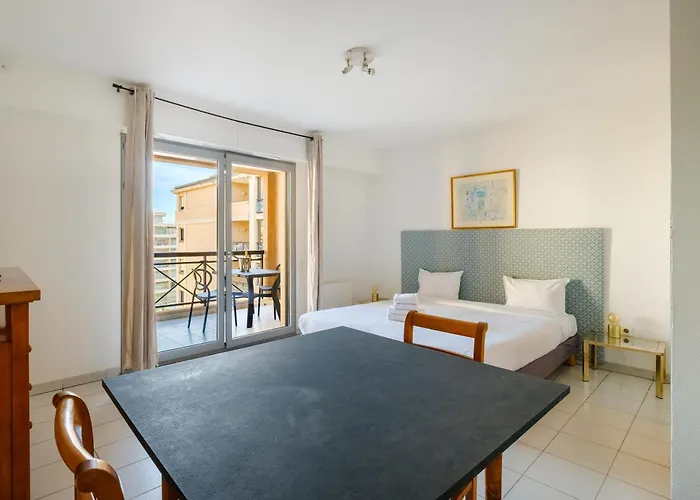 Residhotel Maupassant Apart Otel
