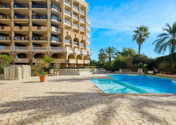 Residhotel Maupassant Appart hôtel 3*