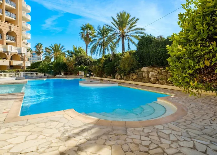 Residhotel Maupassant 3* Cannes