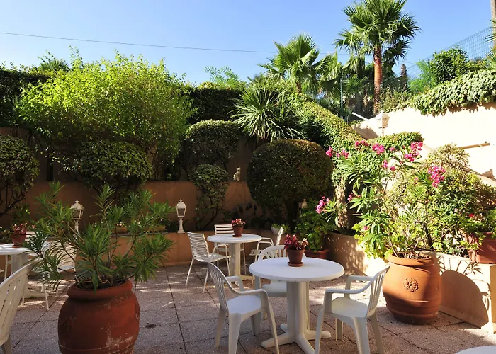 Residhotel Maupassant 3* Cannes