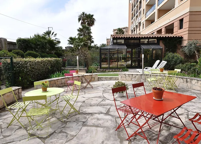 Appart hôtel Residhotel Maupassant Cannes