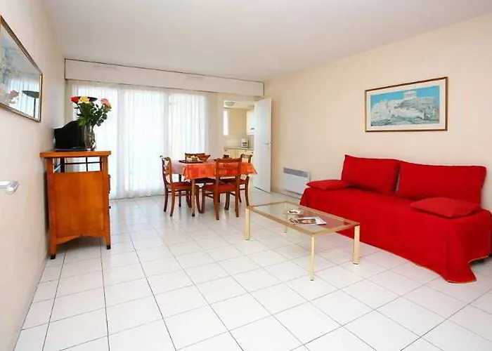 Residhotel Maupassant 3*