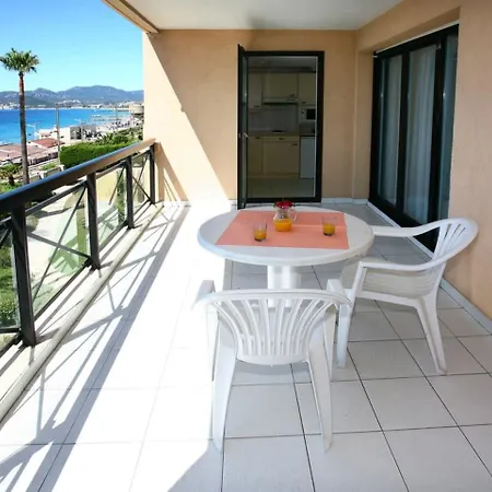 Appart hôtel Residhotel Maupassant Cannes