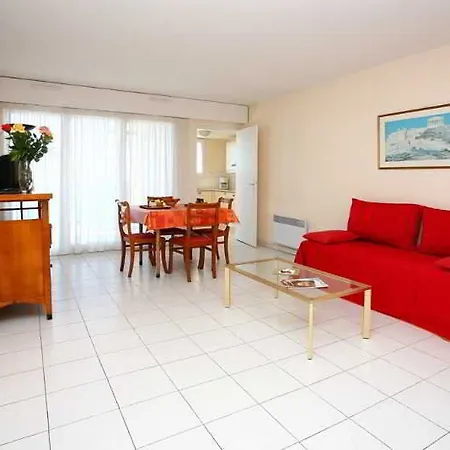 Residhotel Maupassant 3*